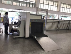 汽車(chē)站采購(gòu)我司X光安檢機(jī)